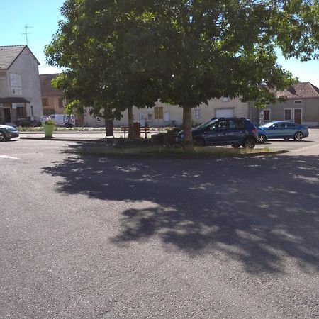 Gite De La Danse La Roche-en-Brenil Extérieur photo